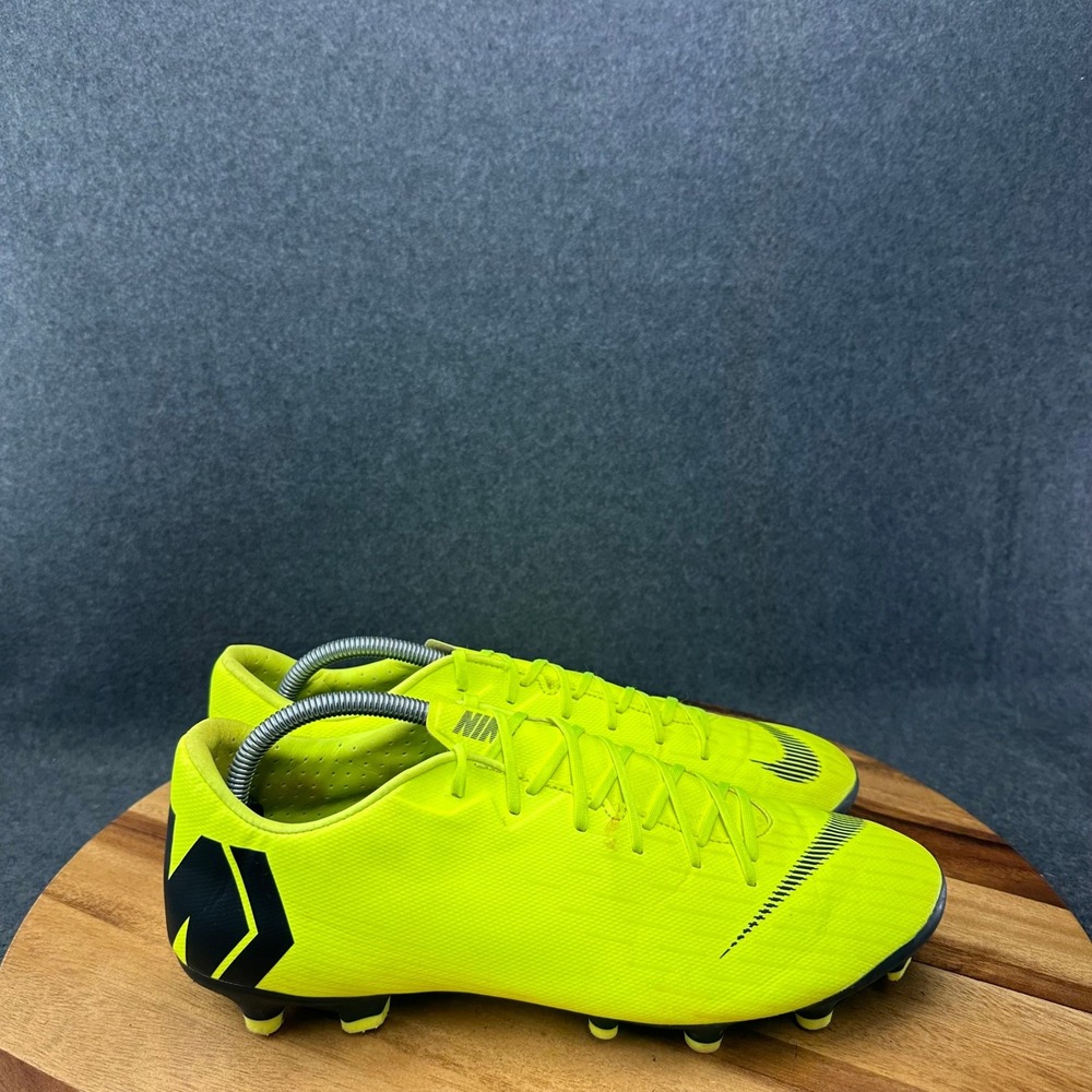 Nike Mercurial Vapor 12 Academy MG Soccer Cleats Boot Size Mens 11.5